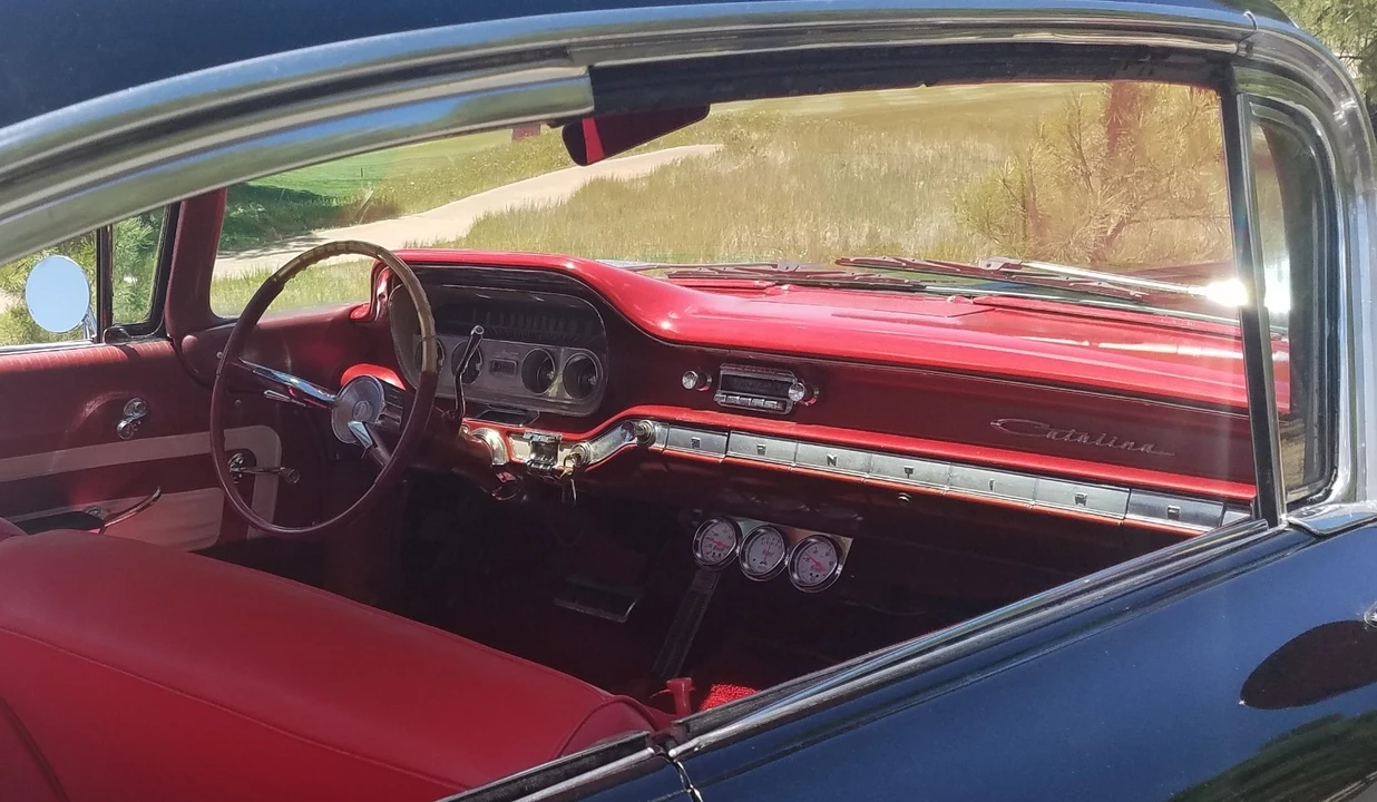 1960 Pontiac Catalina 2nd Gen - Image 5 of 10