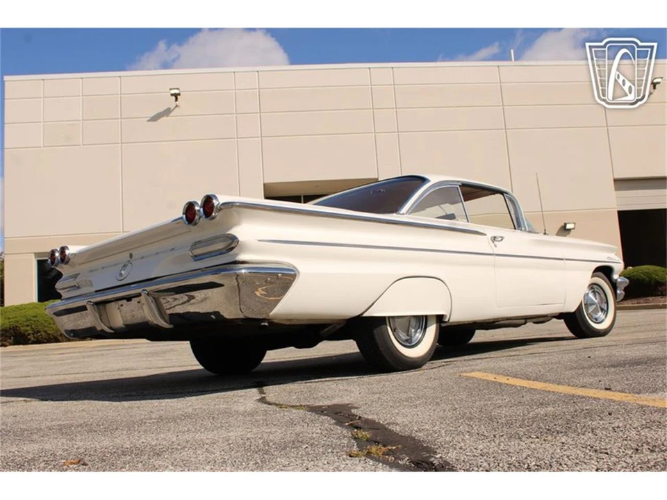 1960 Pontiac Catalina 2nd Gen - Image 16 of 31