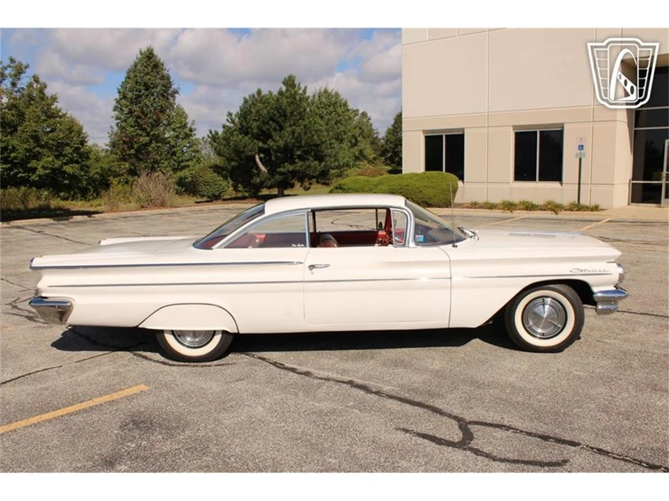 1960 Pontiac Catalina 2nd Gen - Image 17 of 31