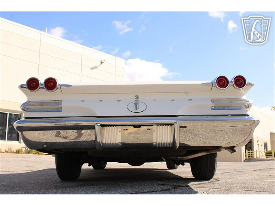 1960 Pontiac Catalina 2nd Gen - Image 13 of 31