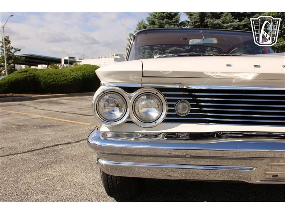 1960 Pontiac Catalina 2nd Gen - Image 30 of 31