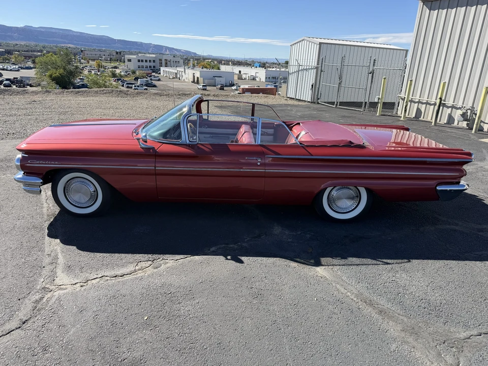 1960 Pontiac Catalina 2nd Gen - Image 29 of 31