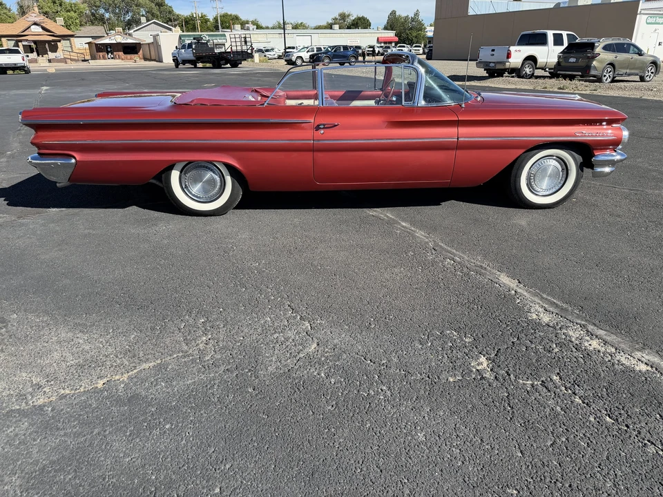 1960 Pontiac Catalina 2nd Gen - Image 21 of 31
