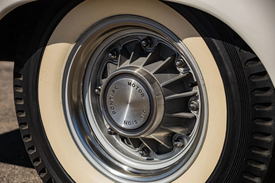 1960 Pontiac Catalina 2nd Gen - Image 17 of 31