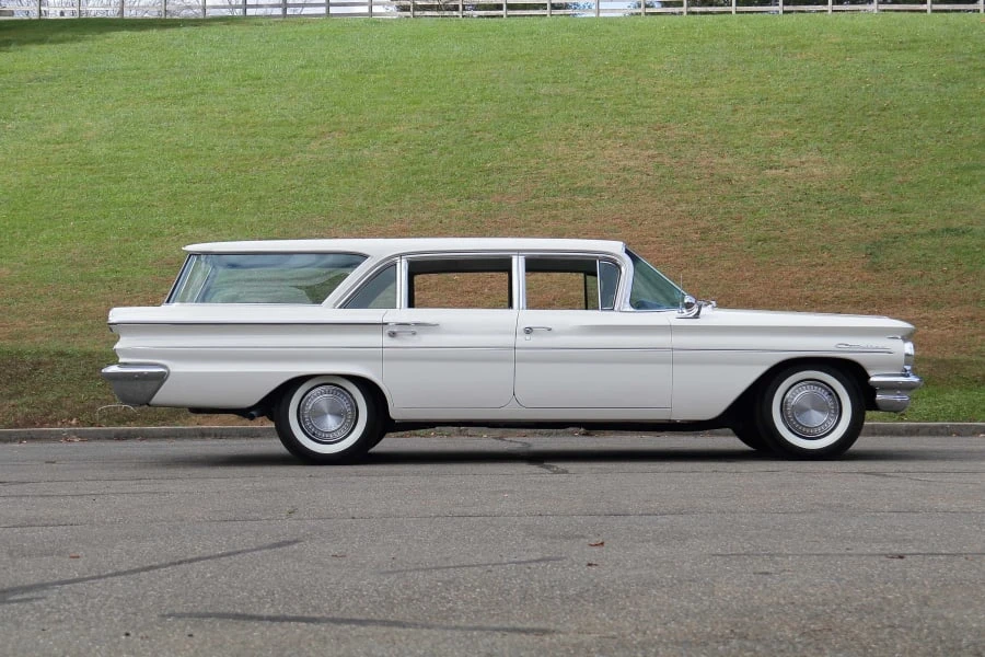1960 Pontiac Catalina 2nd Gen - Image 2 of 28