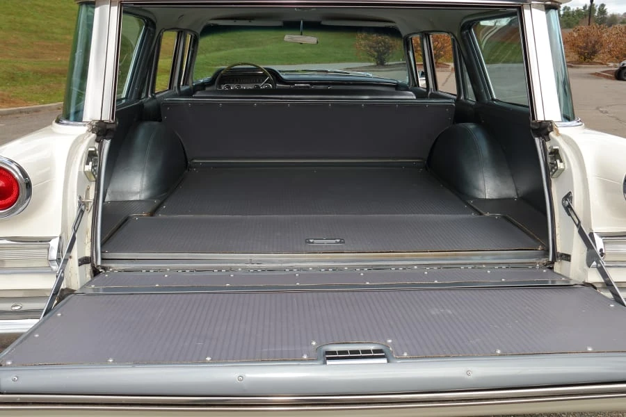 1960 Pontiac Catalina 2nd Gen - Image 20 of 28