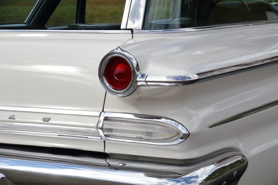 1960 Pontiac Catalina 2nd Gen - Image 10 of 28
