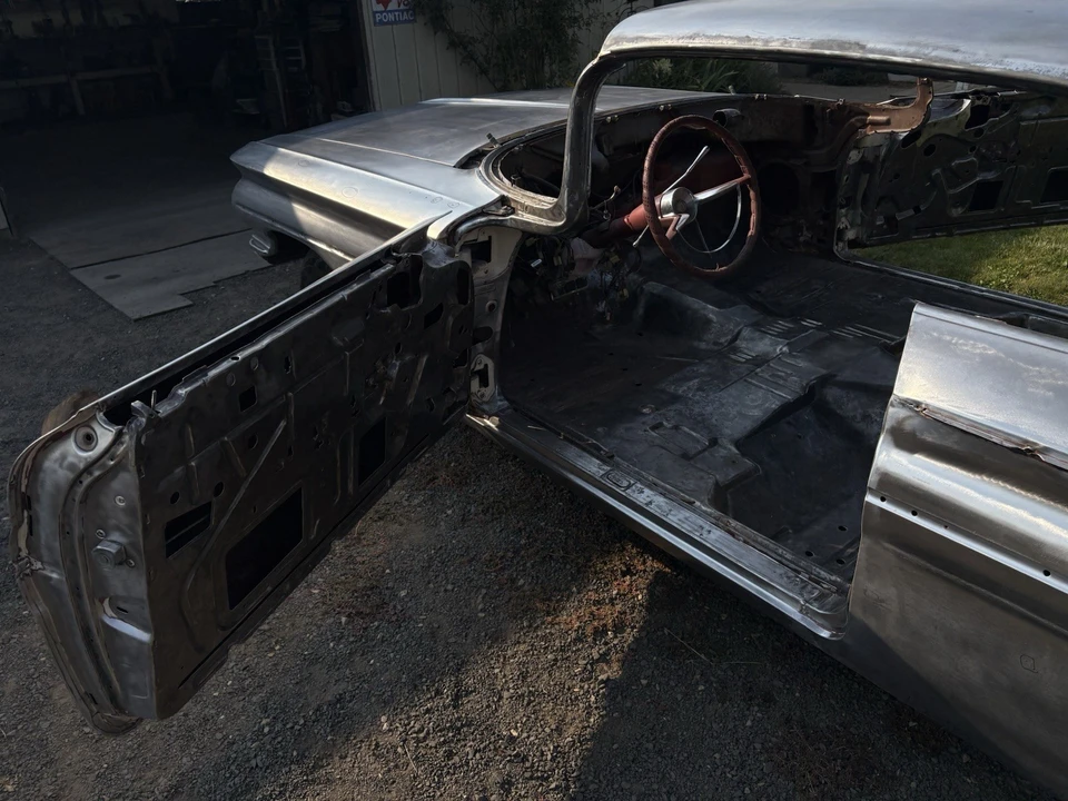 1960 Pontiac GTO - Image 6 of 25