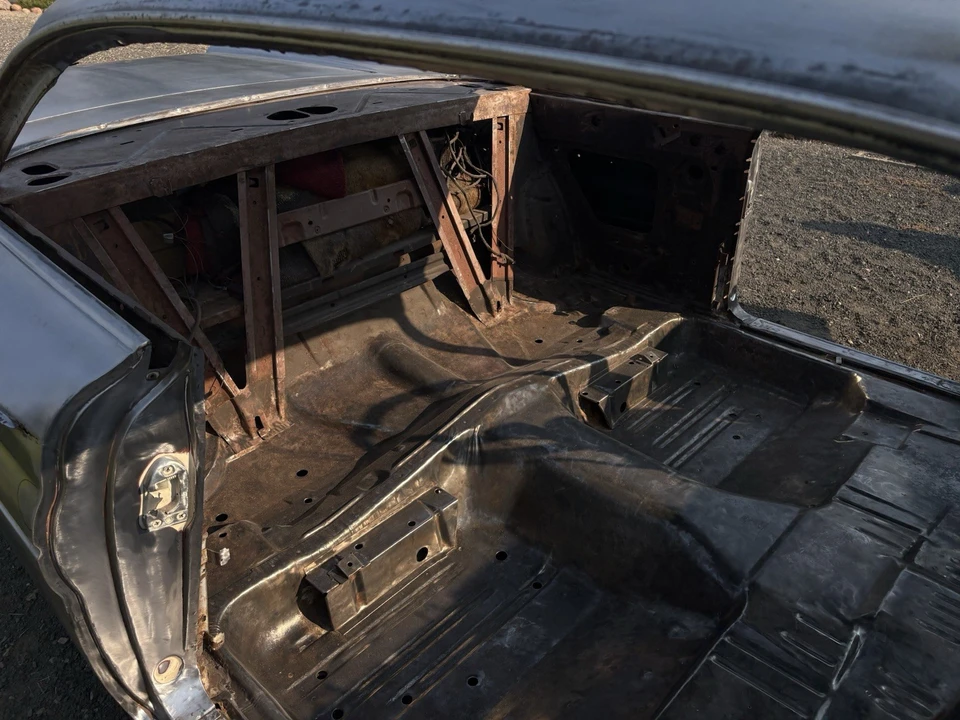 1960 Pontiac GTO - Image 8 of 25