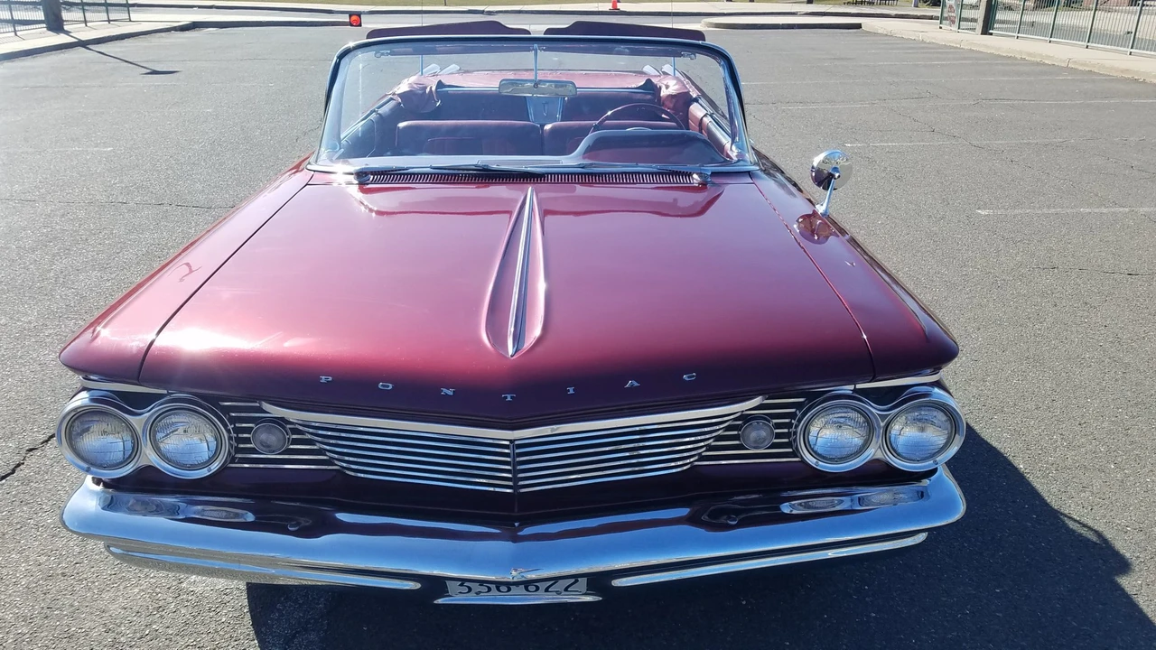 1960 Pontiac Parisienne - Image 17 of 31