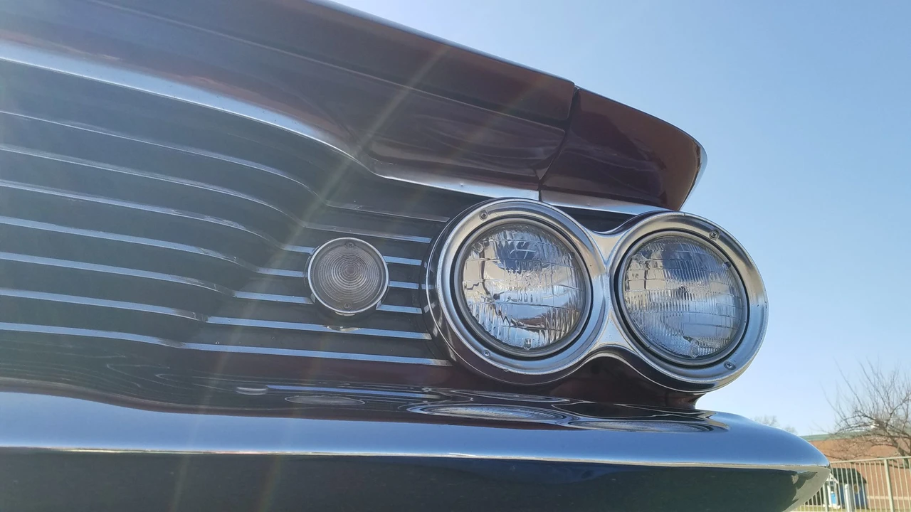 1960 Pontiac Parisienne - Image 21 of 31