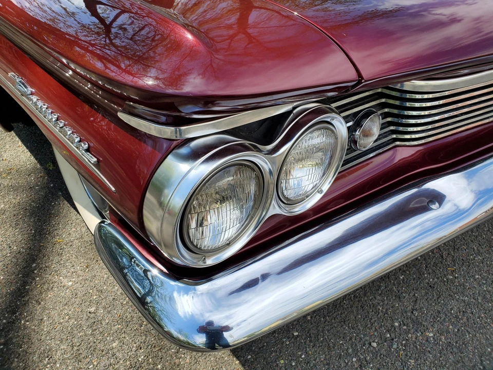 1960 Pontiac Parisienne - Image 18 of 31