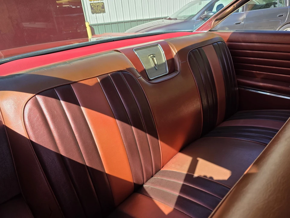 1960 Pontiac Parisienne - Image 27 of 31