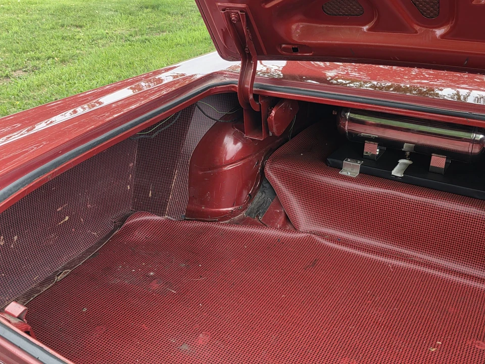 1960 Pontiac Parisienne - Image 30 of 31