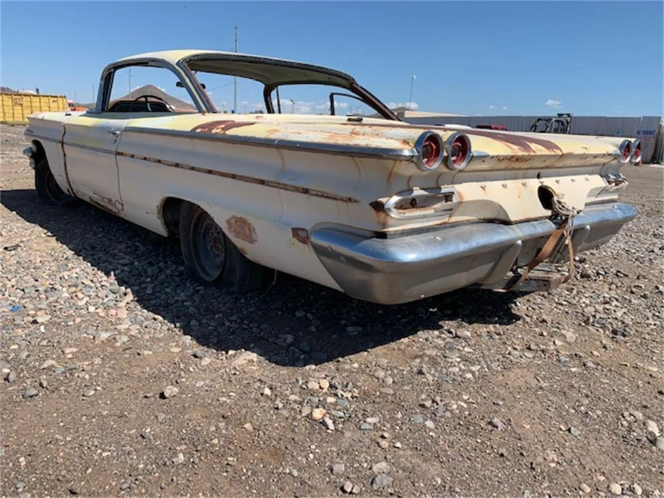 1960 Pontiac - Image 2 of 2