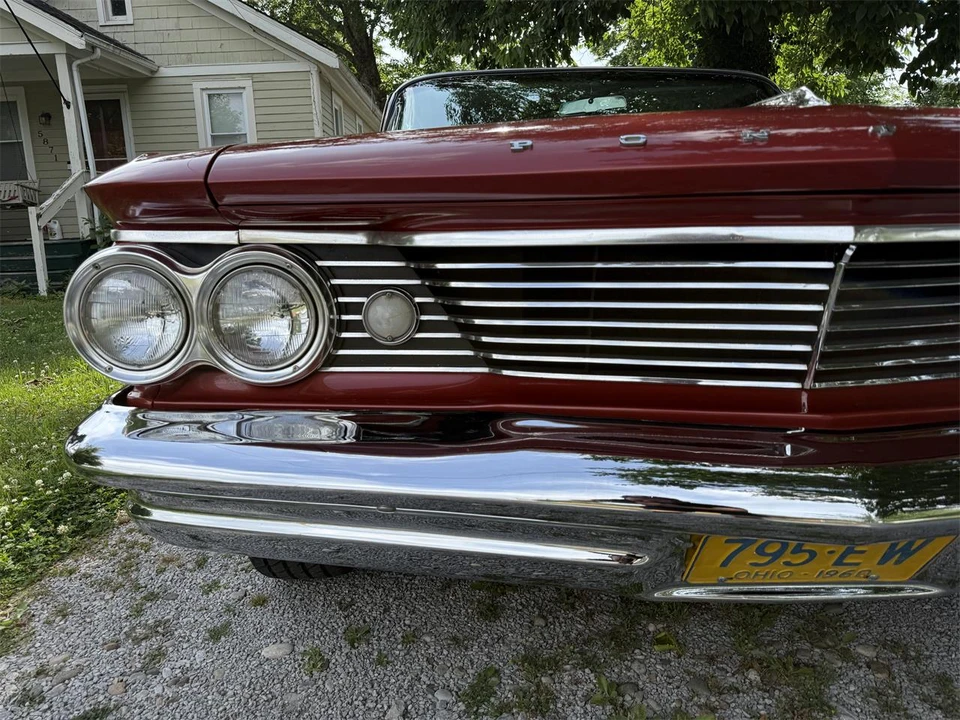1960 Pontiac - Image 9 of 31