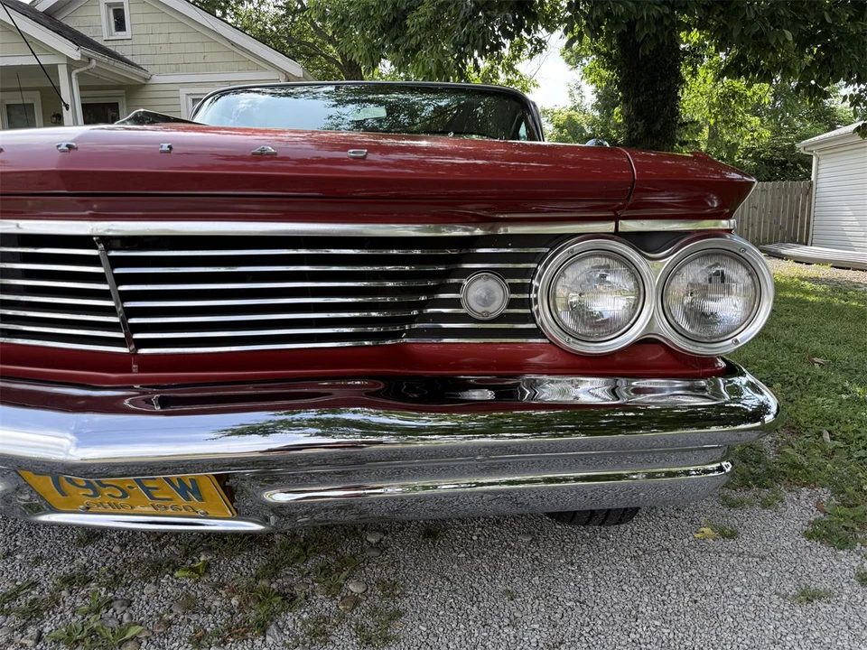 1960 Pontiac - Image 10 of 31