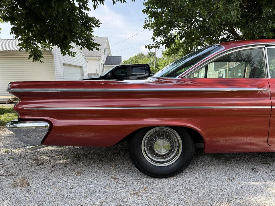 1960 Pontiac - Image 22 of 31