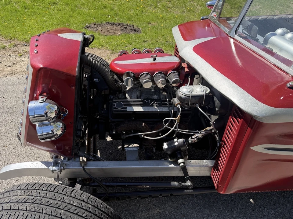 1960 Pontiac - Image 11 of 13