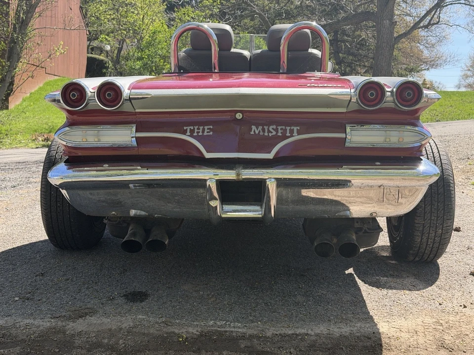 1960 Pontiac - Image 4 of 13