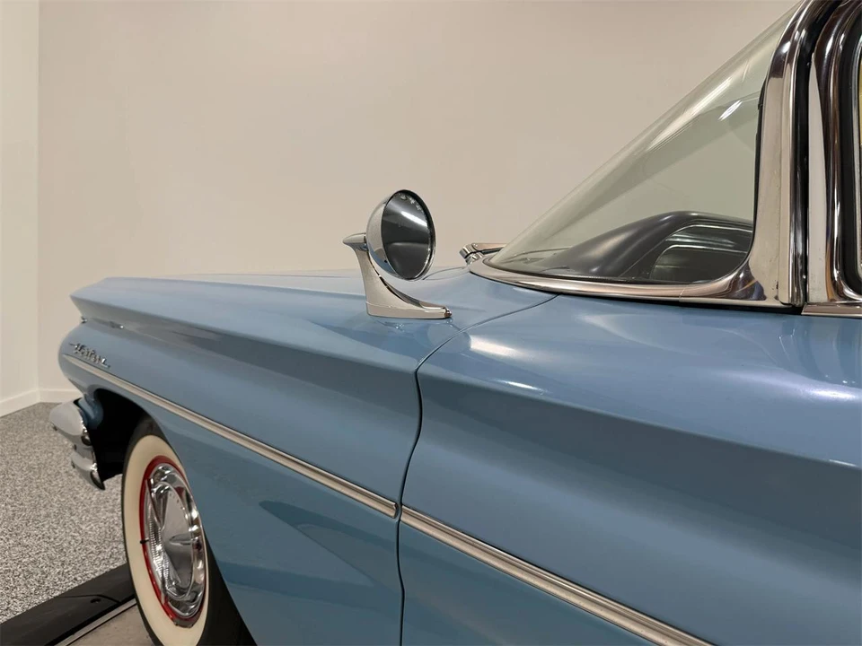 1960 Pontiac - Image 30 of 31