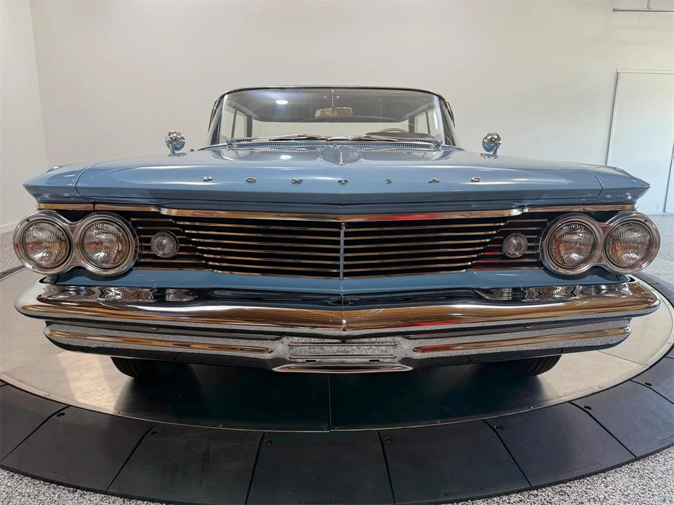 1960 Pontiac - Image 7 of 31