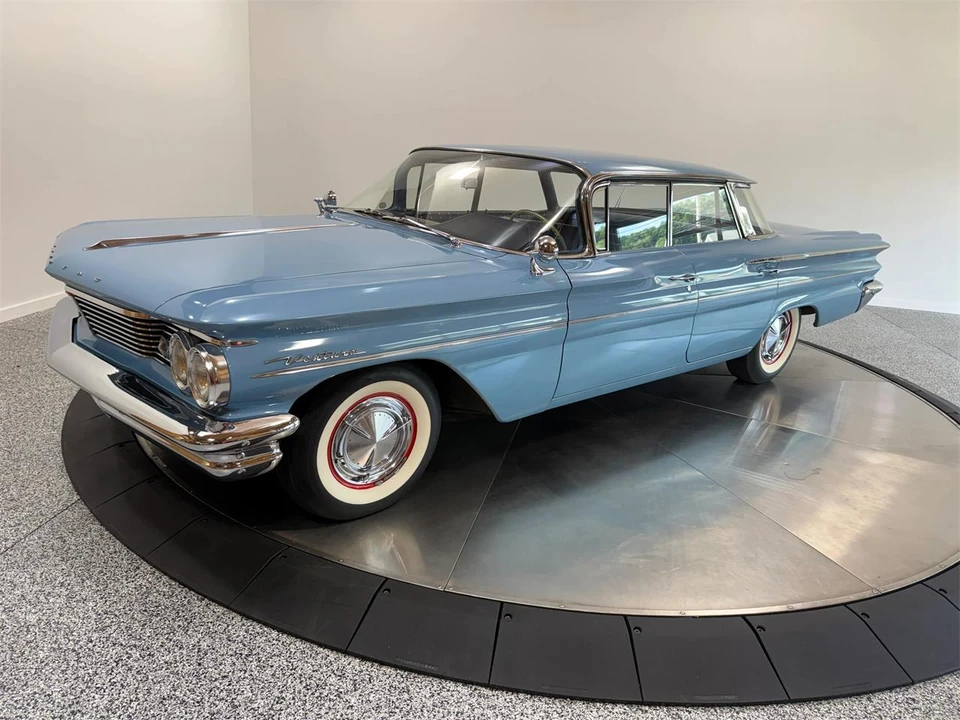 1960 Pontiac - Image 11 of 31