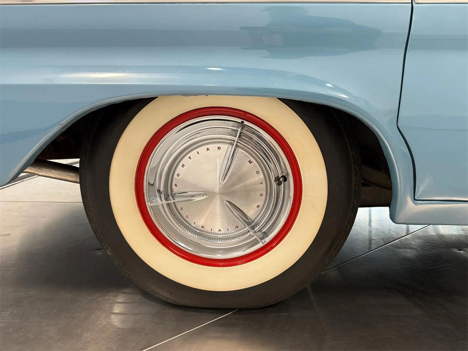 1960 Pontiac - Image 28 of 31