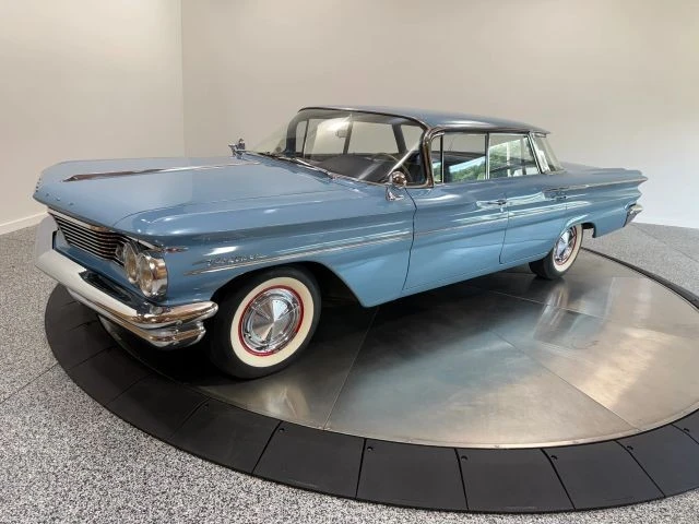 1960 Pontiac - Image 11 of 31