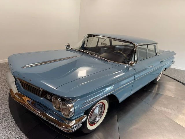 1960 Pontiac - Image 10 of 31