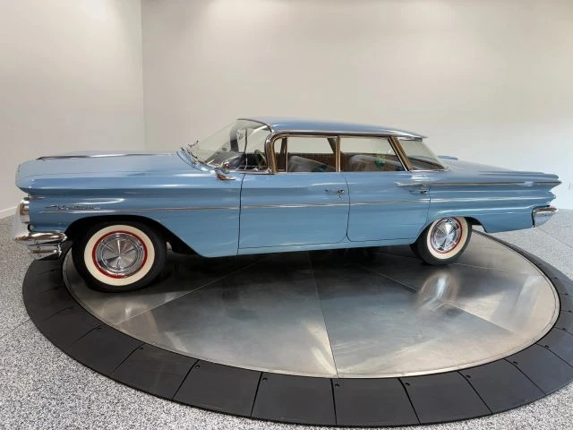 1960 Pontiac - Image 12 of 31