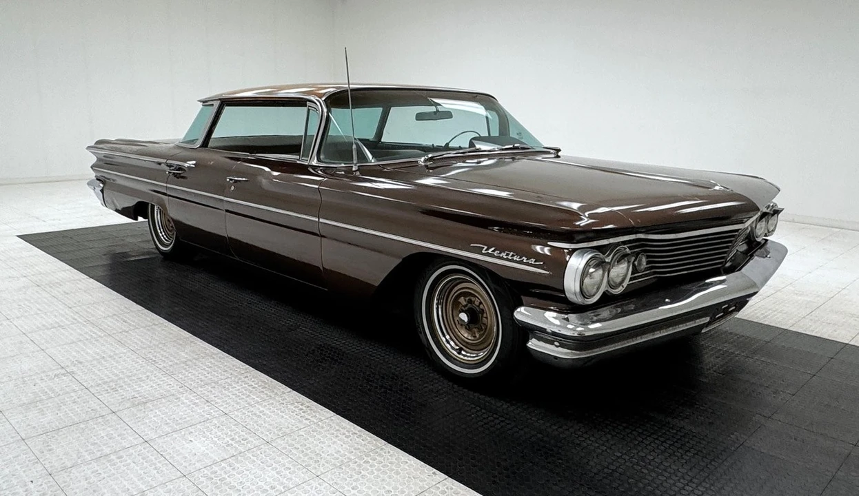 1960 Pontiac Tempest - Image 7 of 21