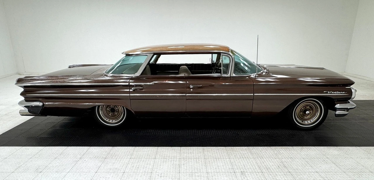 1960 Pontiac Tempest - Image 6 of 21