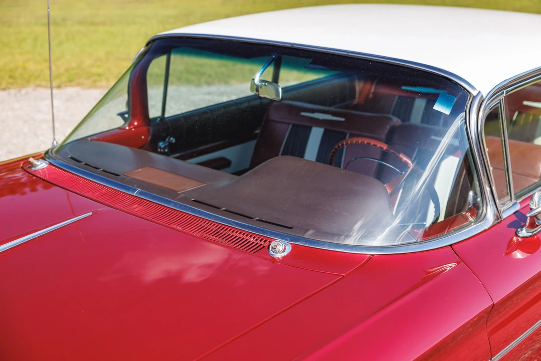 1960 Pontiac - Image 16 of 31