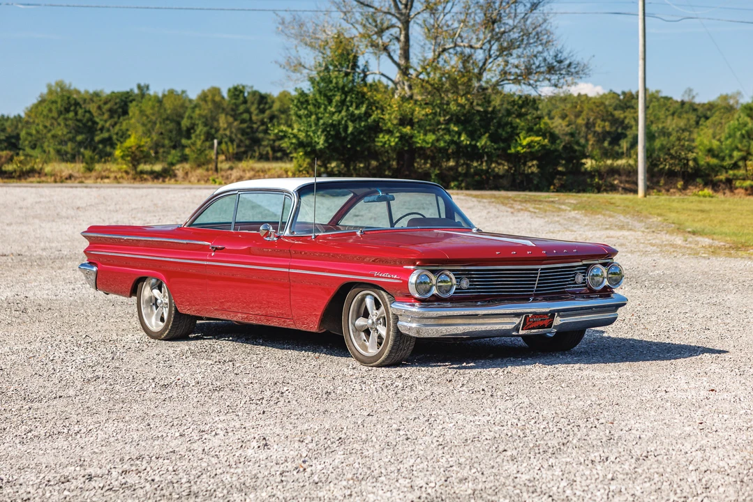 1960 Pontiac - Image 12 of 31