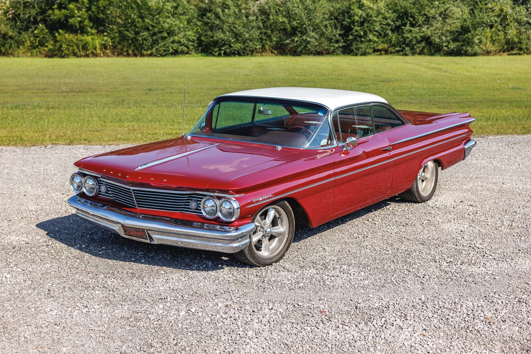 1960 Pontiac - Image 7 of 31