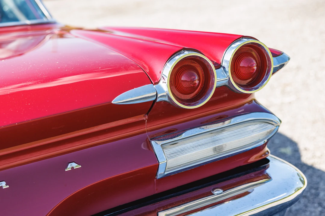 1960 Pontiac - Image 26 of 31