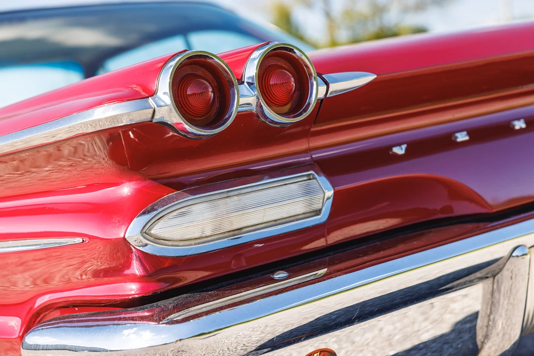 1960 Pontiac - Image 21 of 31