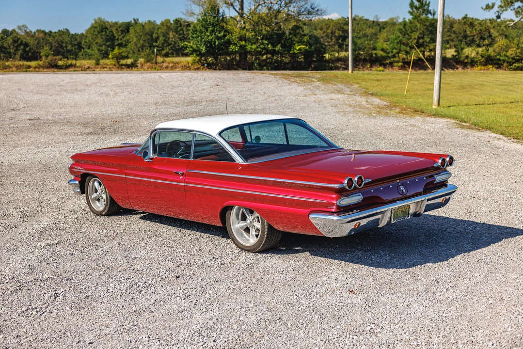1960 Pontiac - Image 3 of 31