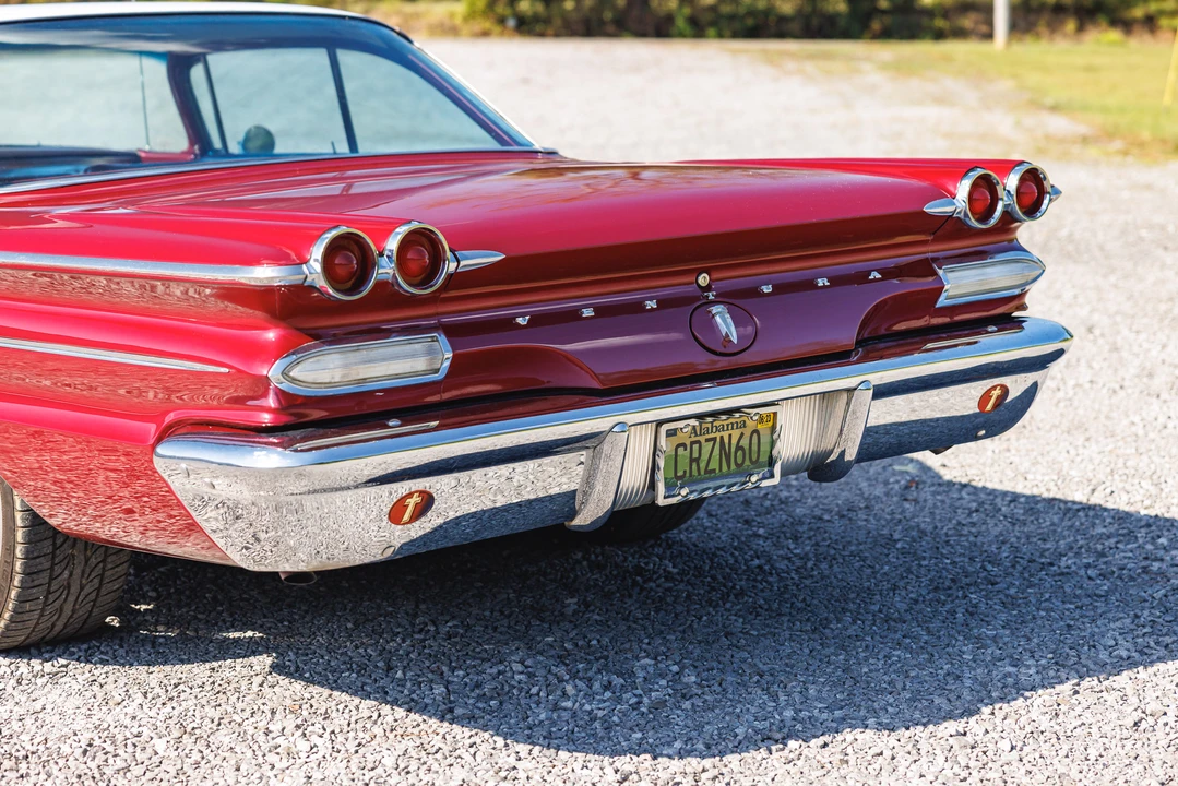 1960 Pontiac - Image 20 of 31