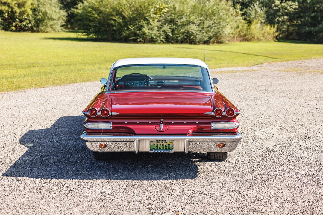 1960 Pontiac - Image 8 of 31