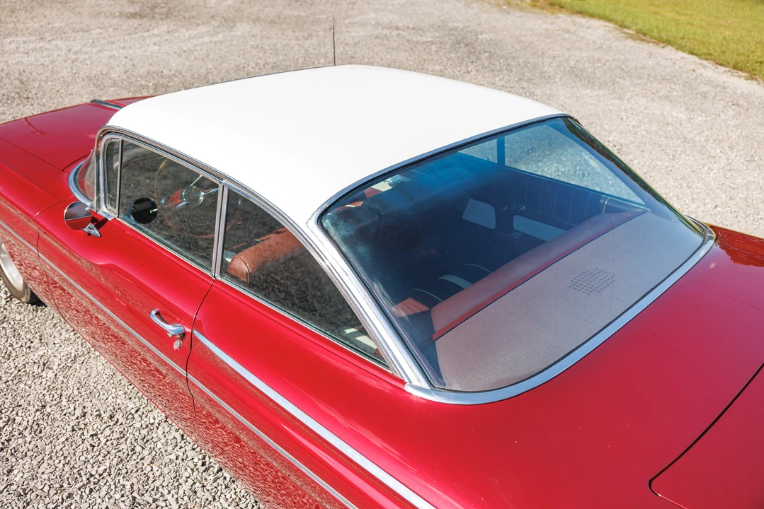 1960 Pontiac - Image 28 of 31