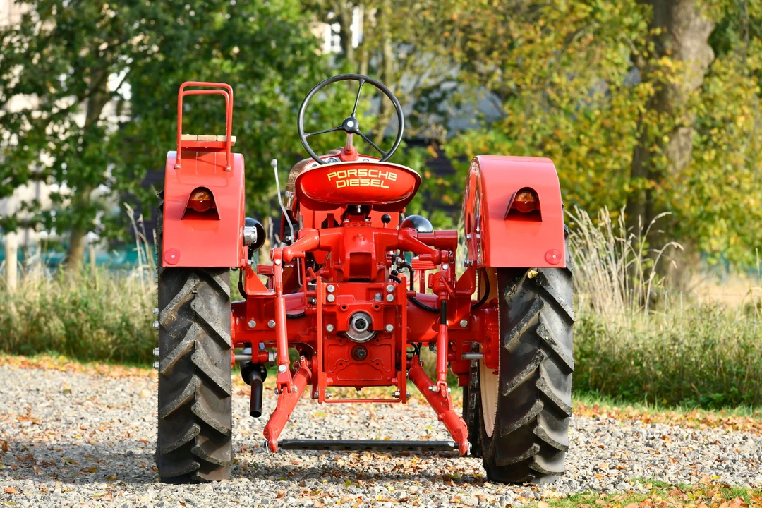 1960 Porsche Tractors - Image 4 of 17