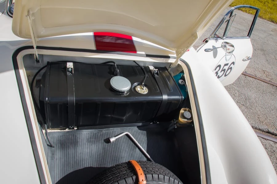 1960 Porsche 356 B - Image 9 of 12