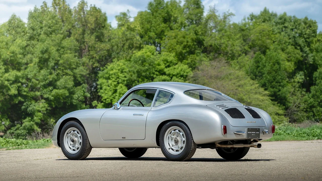 1960 Porsche 356 B - Image 2 of 31