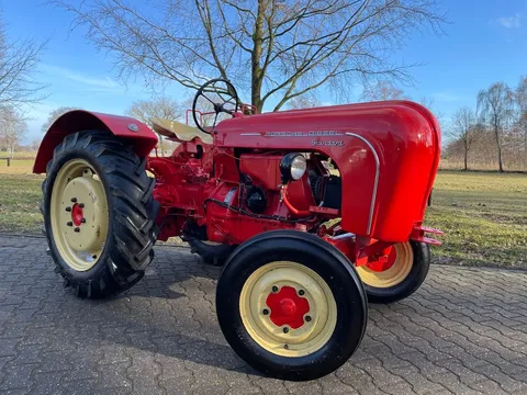 1960 Porsche-Diesel Standard 218 Tractor