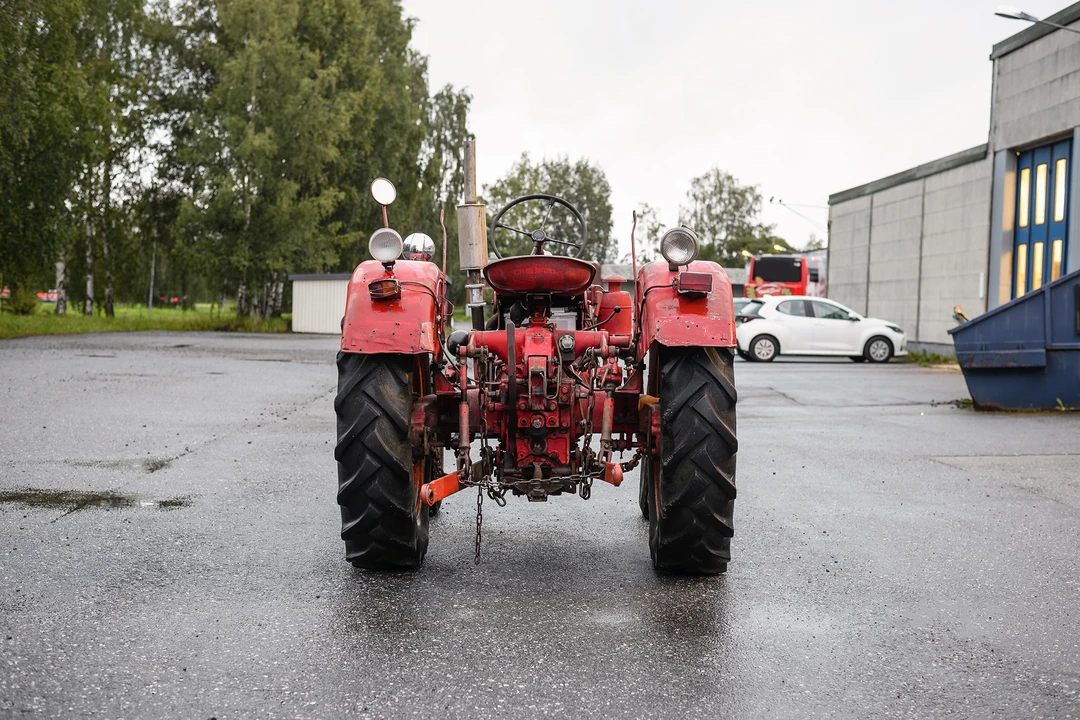 1960 Porsche Tractors - Image 7 of 31