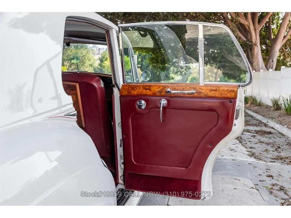 1960 Rolls-Royce Silver Cloud II - Image 28 of 31