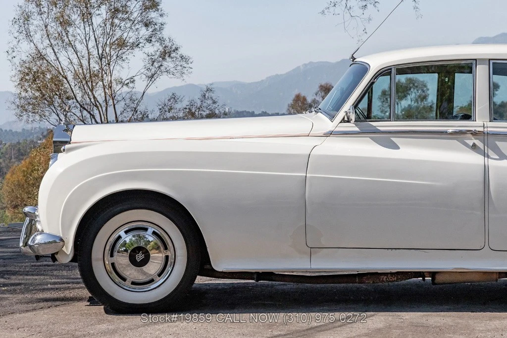 1960 Rolls-Royce Silver Cloud II - Image 16 of 24