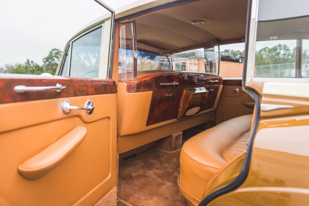 1960 Rolls-Royce Silver Cloud II - Image 15 of 31